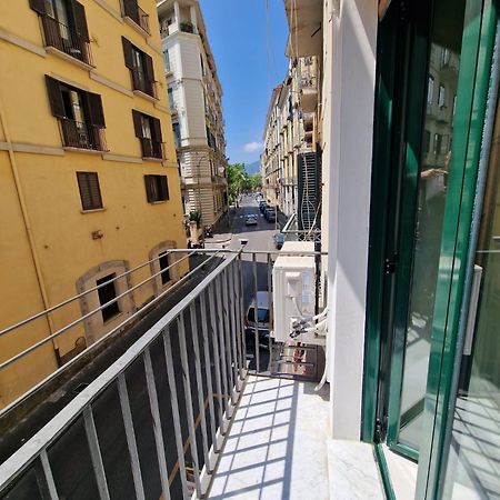 Alessia Holiday House 90Mq Salerno Centro Buitenkant foto