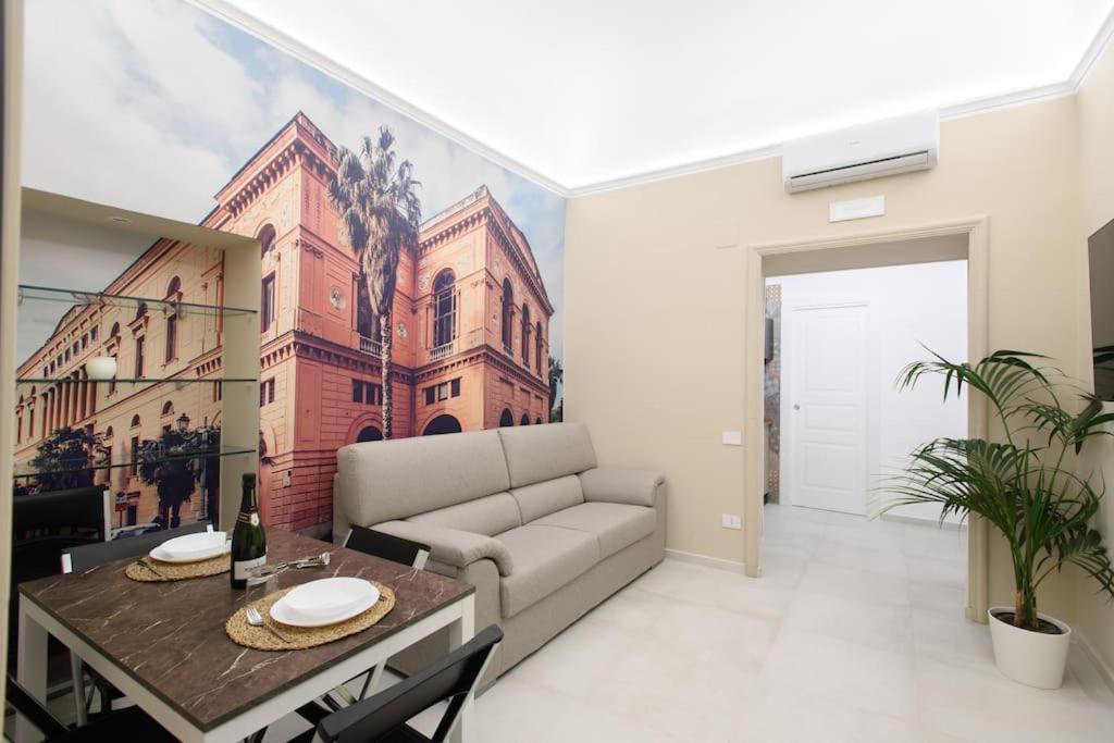 Alessia Holiday House 90Mq Salerno Centro Buitenkant foto